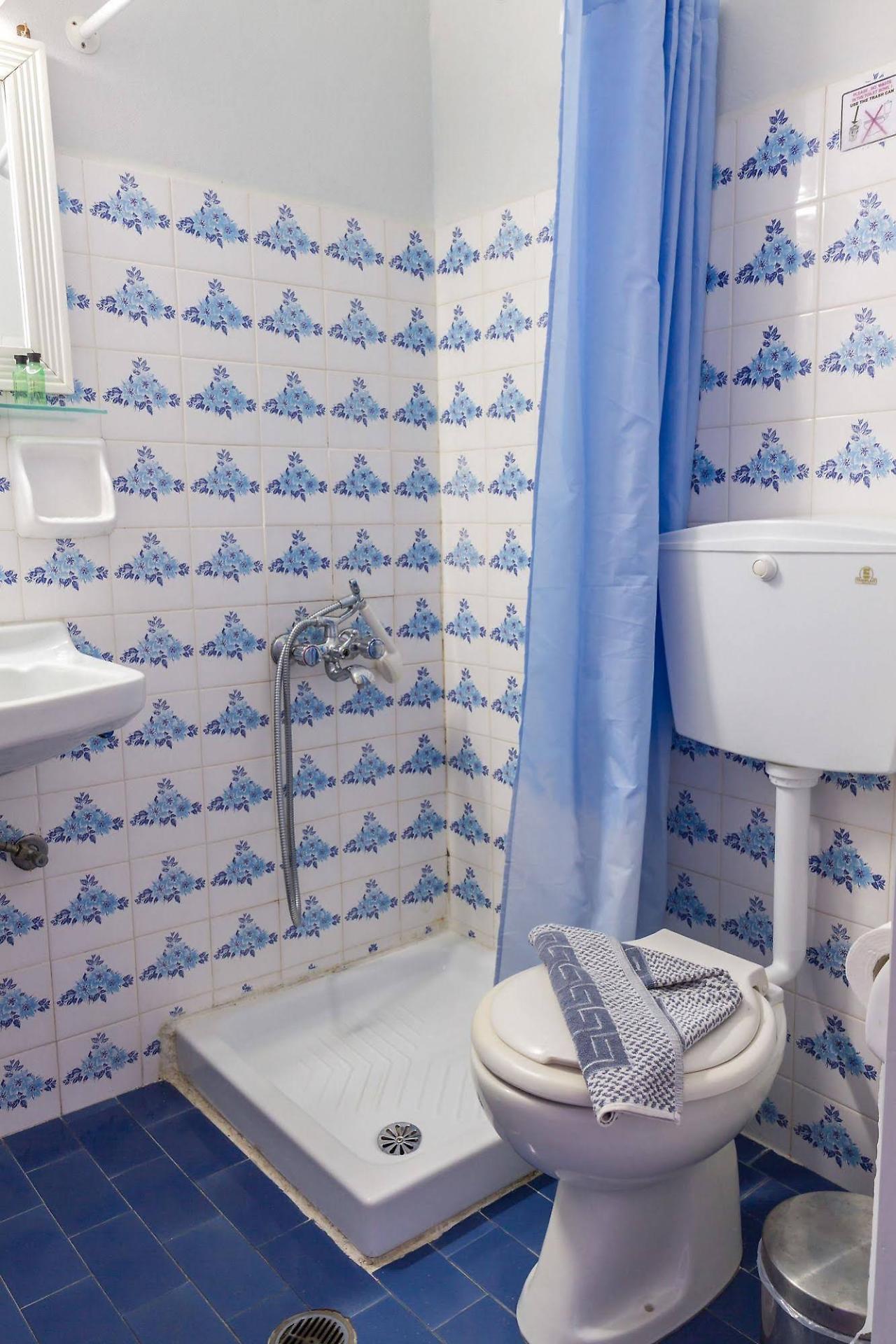 Elefteria Hotel Agia Marina  Dış mekan fotoğraf